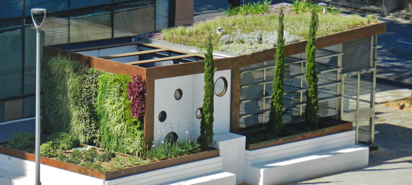 Cubierta ajardinada extensiva y enverdecimiento vertical